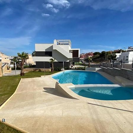 Beautiful New South Facing Bungalow With Large Terrace Dehesa de Campoamor  Екстериор снимка